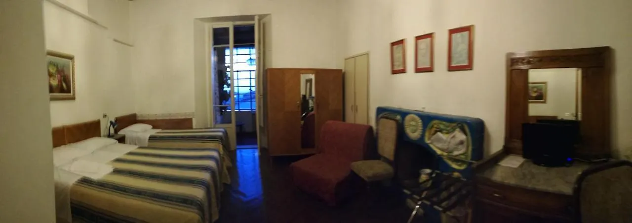 Albergo Anna Perugia 2*,  Itálie